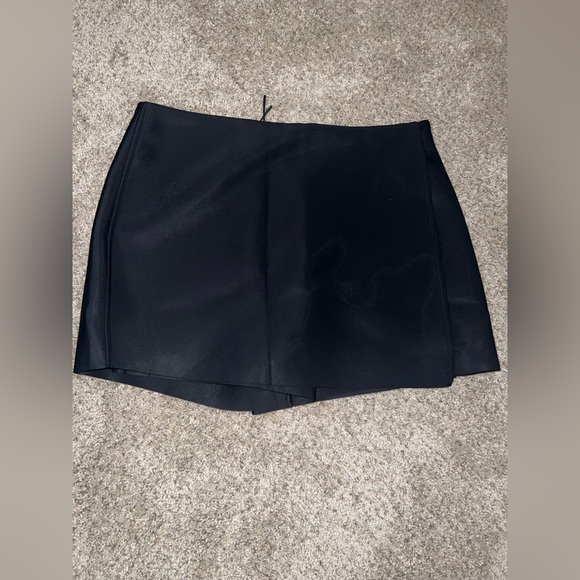 Victoria's Secret Black Activewear Skort - Picture 6 of 6